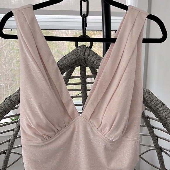 Le Chateau Dress. Brand New, with Tags. - Picture 2 of 4